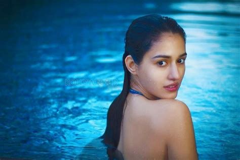 Actress Disha Patani Hot Spicy Photos Kollywood Zone