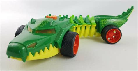 Toy State Hot Wheels Mutant Machines Commander Croc Light Sound Vehicle
