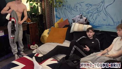 Vidéos porno gratuites Gay Sans Capote Sperme Dans Le Cul xHamster