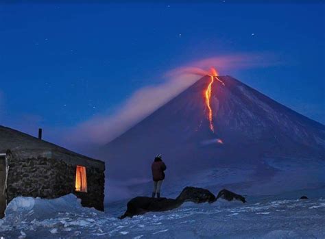 Kamchatka Vulcan Mountain | Beautiful places in the world, Earth ...