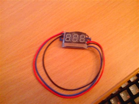 Вольтметр в кнопку — Hyundai Accent (2G), 1,5 л, 2006 года ...