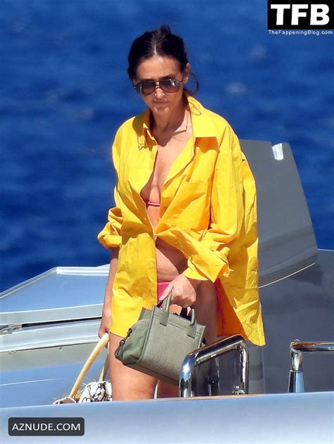 Demi Moore Sexy Seen Flaunting Her Hot Bikini Body At The Beach In Greece AZNude