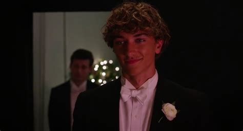 Is Jeremiah Gay In The Books A Walk Through The Characters Sexuality Linefame