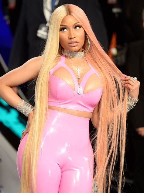 Nicki Minaj Suffers Embarrassing Camel Toe Wardrobe Malfunction At