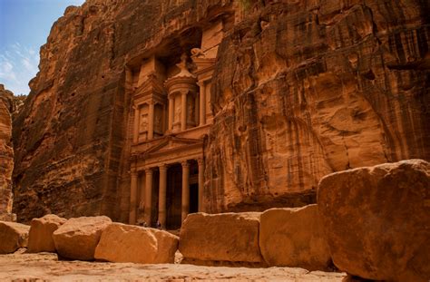 Petra: Carved in Time, Revealing Jordan's Ancient Rose City