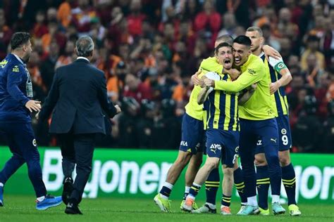 Galatasaray ile Fenerbahçe arasındaki şampiyonluk düğümü çözülüyor