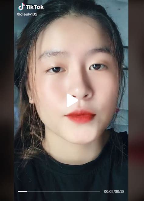 HOT Clip Ly mặt trời khoe hàng siêu khủng gây sốt CĐM