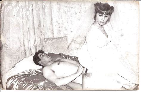 S Vintage Twosome Bride In Wedding Dress Stockings Porn Pictures Xxx Photos Sex Images