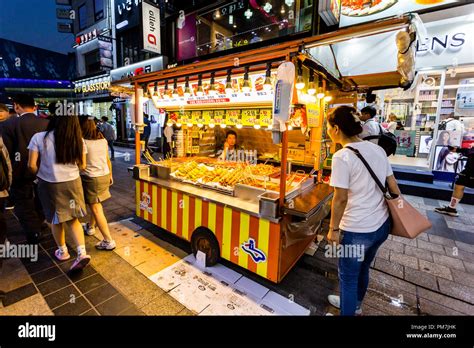 Korean Street Vendor Stock Photos & Korean Street Vendor Stock Images
