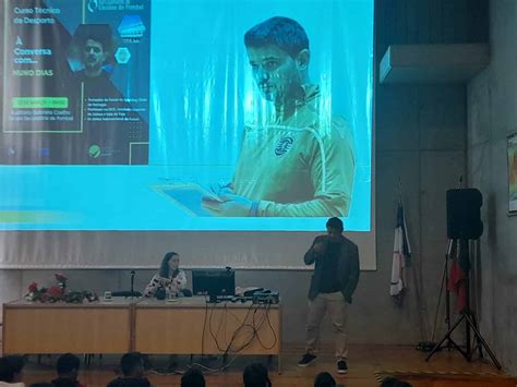 Nuno Dias Treinador De Futsal Uma Palestra Inspiradora Agrupamento