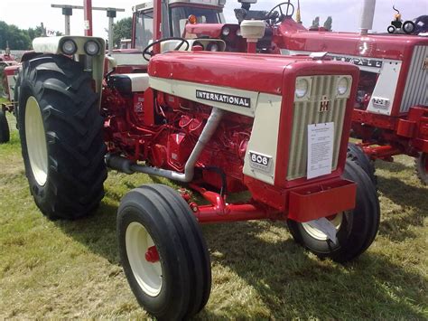 International 606 Fiche technique / Info - Tout sur le International 606