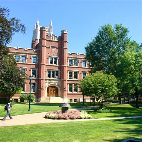 2025 Best Colleges in