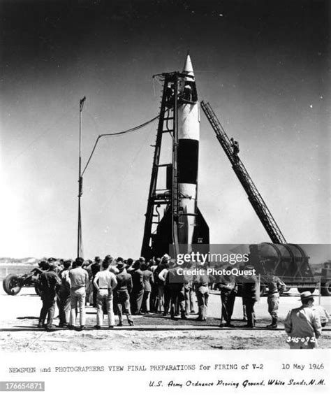 487 V2 Rocket Photos & High Res Pictures - Getty Images