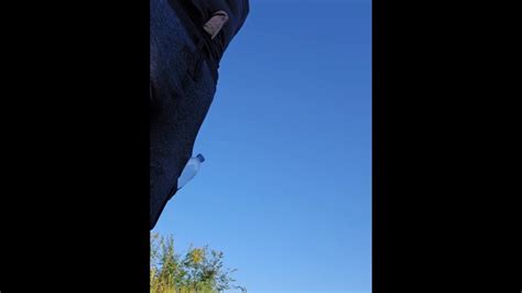 在我的自然保护区冒险期间撒尿 Pornhub Gay