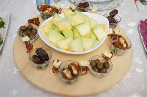 MAHARETLİ MUTFAK: İFTAR DAVET SOFRAM VE 8. İFTAR SOFRAM