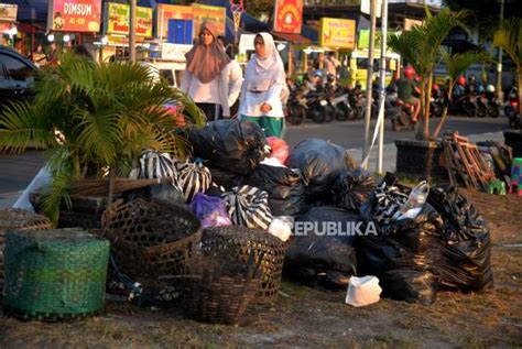 Musim Kemarau Dan Darurat Sampah Picu Kebakaran Lahan