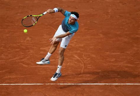 Marco Cecchinato Leggenda Al Roland Garros Batte Djokovic Ed In