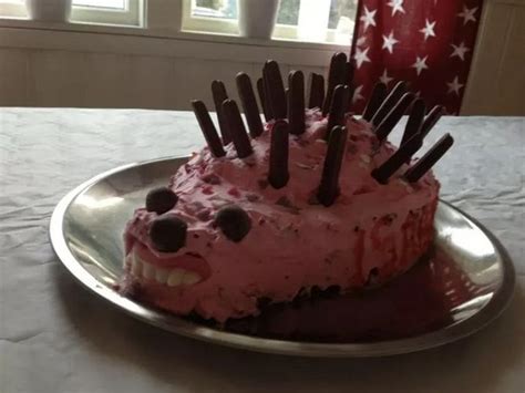 Ugly Cakes 22 Pics