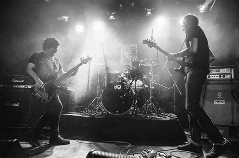 Nudozurdo publica nuevo single Jaula de oro extraído de Voyeur Amateur