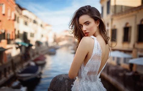 Обои girl beautiful pretty brunette gorgeous white dress Italian
