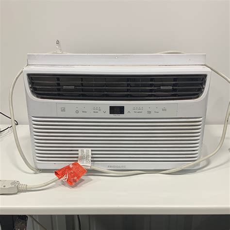 Used Frigidaire 8 000 Btu Window Mounted Room Air Conditioner