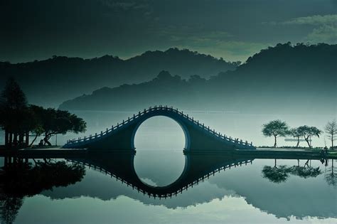 Moon Bridge In Taiwan Unusual Places