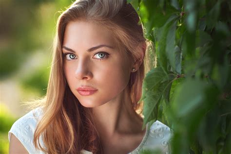 Blonde Face Women Portrait Leaves Hd Wallpaper Rare Gallery