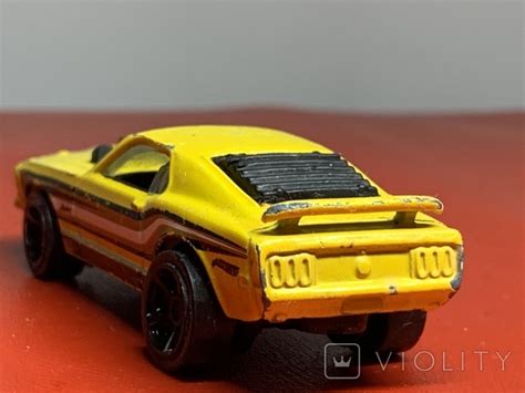 Ford Mustang Mach Hot Wheels купити Violity