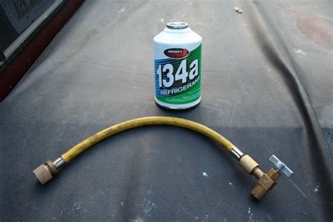 adding freon   automobiles air condtioning system  steps