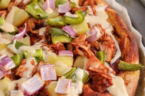 Vegan Bbq Jackfruit Pizza Plant Based Jess