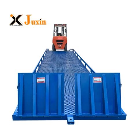 Forklift Loading Ramp Mobile Yard Ramp Dock Leveler Container Ramp