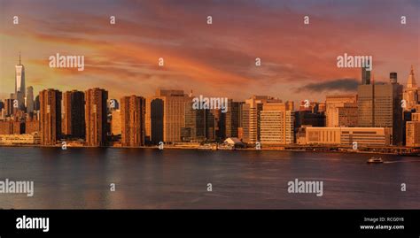 New York Skyline from Queens Stock Photo - Alamy