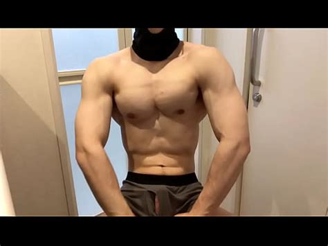 Hombre Musculoso Teasing Su Gran Polla Repetidamente Y Eyaculando Al Final Xvideos