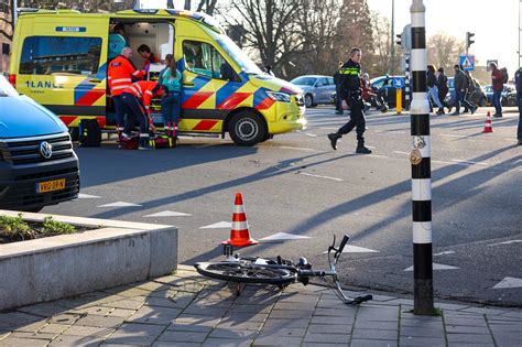 Fietser Zwaargewond Na Aanrijding Met Lijnbus Spoorstraat Gouda