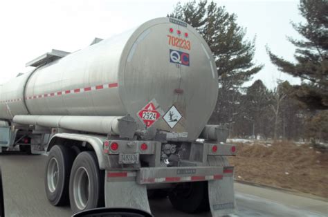 Hazmat Placards On A Motor Vehicle Bulk Packaging Daniels Training