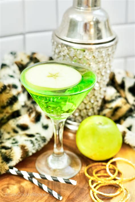 how to make appletini martini