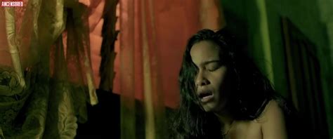 Naked Elora Españo in Purgatoryo