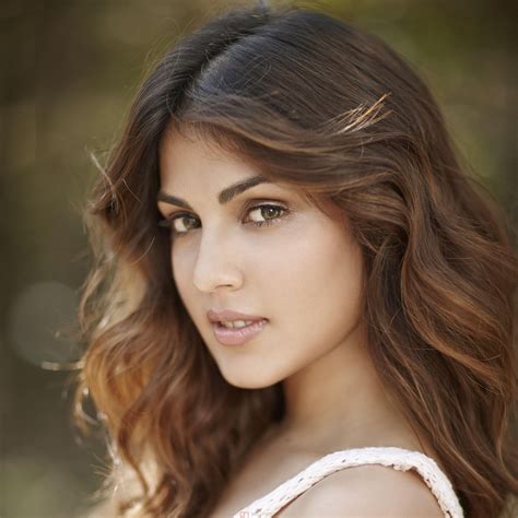 Joan Lin Biography • Lin Feng-jiao