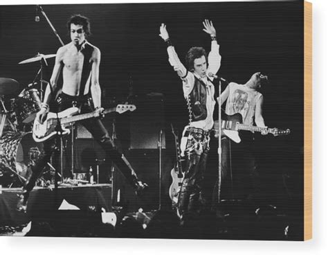 The Sex Pistols In Concert At The Wood Print By George Rose Photos