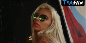 Julia Abrams Butt Breasts Scene In Julia Abrams Showing Her Naked Body In A Sexy Photoshoot