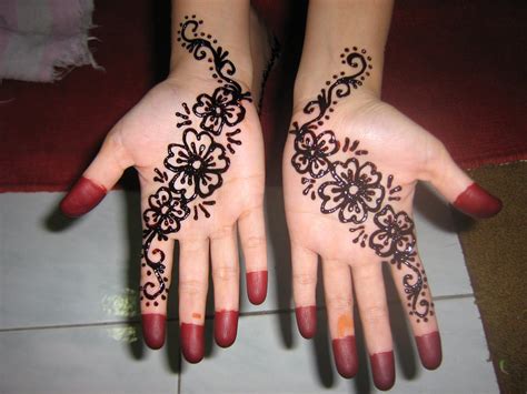 38 Gambar Henna Di Telapak Tangan Yang Simple Terupdate | Tuttohenna