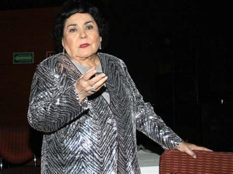 Así lucía Carmen Salinas en bikini a los 17 años