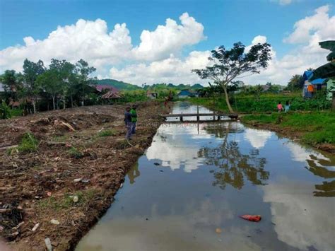 Alat Berat Telah Berhasil Normalisasi Sungai Di Rapak Dalam Hingga 60