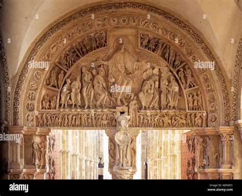 Tympanum Vezelay Immagini E Fotografie Stock Ad Alta Risoluzione Alamy