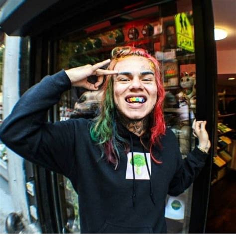 Pin By Nancy Griffith On Rapper Tekashi 6ix9ine Hair Styles Beauty