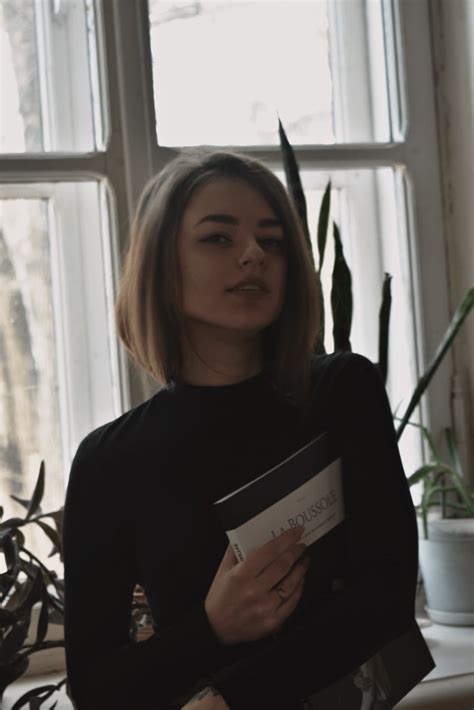 Ната Попова розповідає