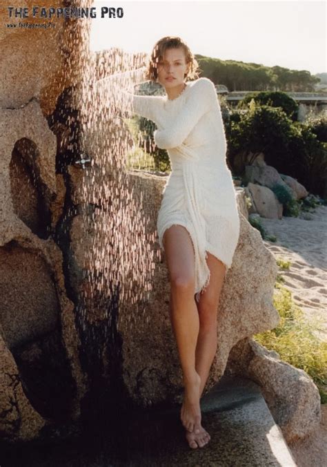 Bibi Breslin Nude And Sexy Photos The Fappening