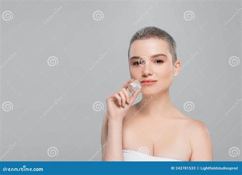 Woman With Short Hair And Naked Stock Image Image Of Fresh Refreshing