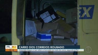 RJ Inter TV 1ª Edição Homens assaltam carro dos Correios e fazem