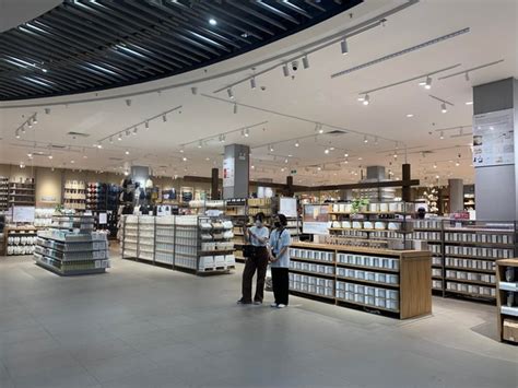 MUJI khai trương store ở Aeon Mall Long Biên Quá trời đồ xịn giá hời